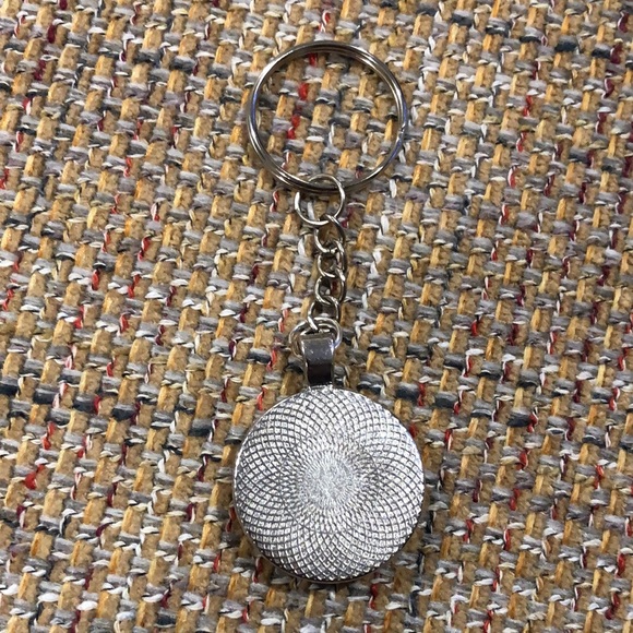 H BUYITWHENFOUND Custom Grateful Dead Keychains JERRYS MISSING FINGER - Picture 5 of 8